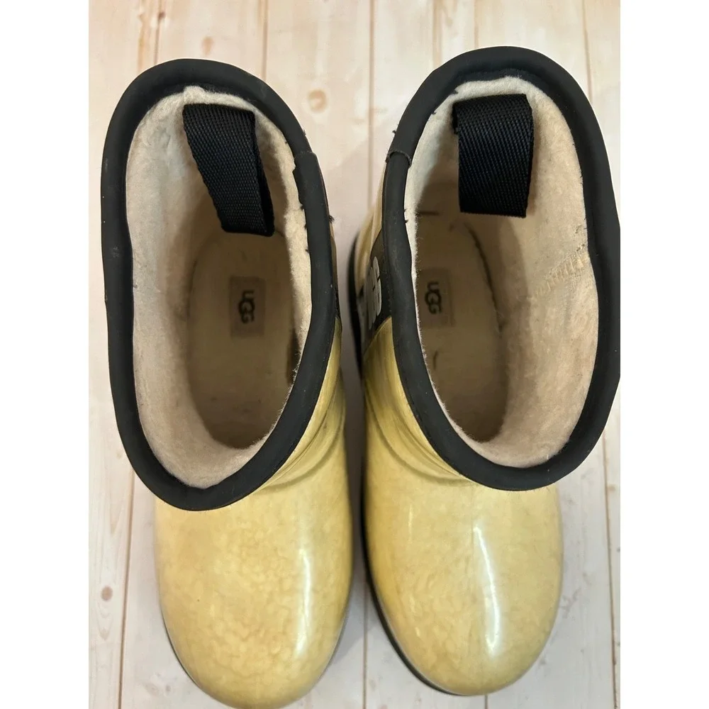 UGG Classic Clear Mini Waterproof Transparent KId's Size‎ US 2 Boots 1112386